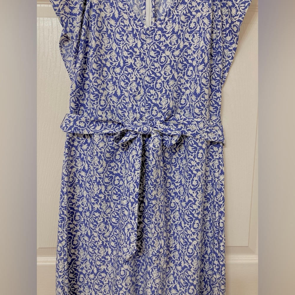 LOFT Blue White Floral V Neck A-line Midi Dress 8P Garden Party Coastal Summer - Picture 3 of 6